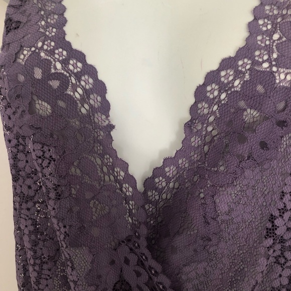 VICTORIA SECRET LACE PURPLE TEDDY.SIZE LARGE - Picture 3 of 9